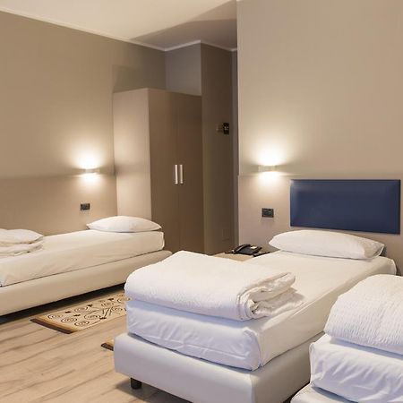 Albergo Montenegro Maniago Esterno foto