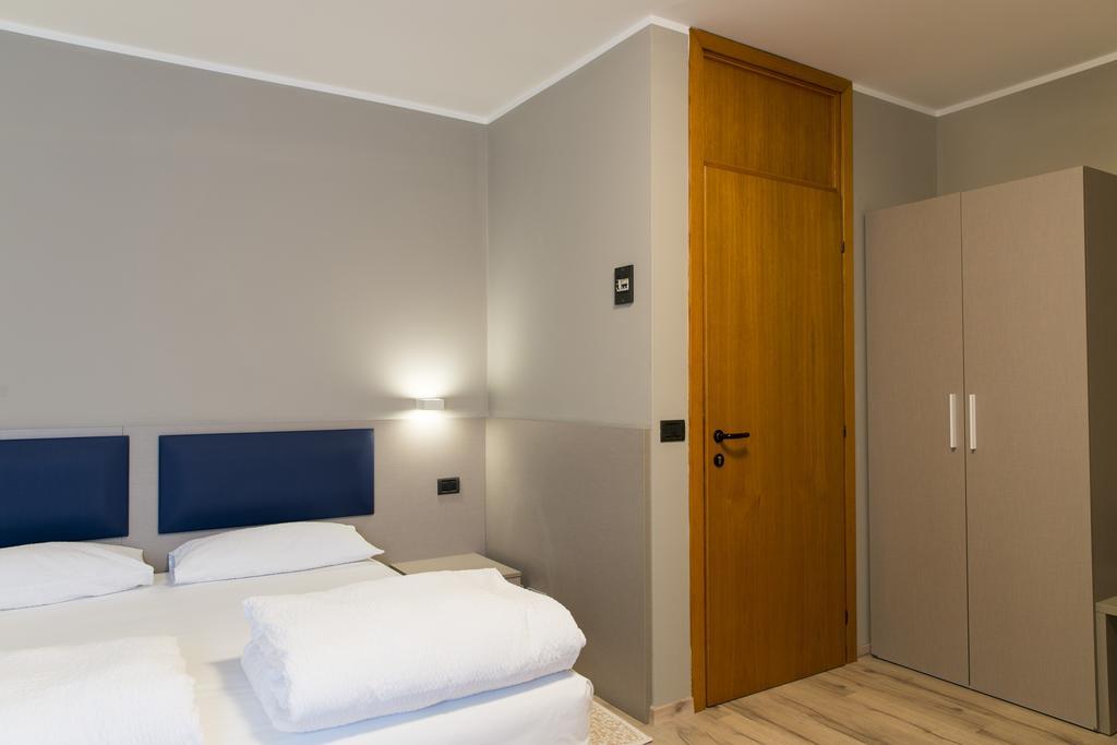 Albergo Montenegro Maniago Esterno foto